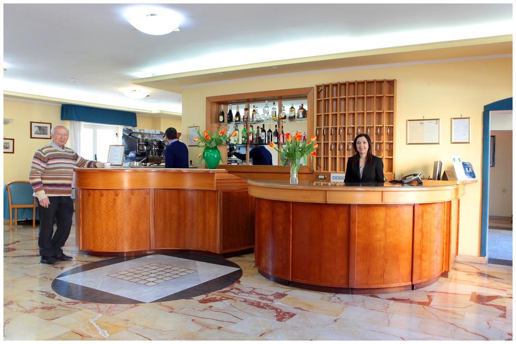 Hotel Iside Pompei Exterior photo